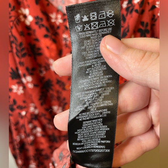 City Chic Island Ditsy Floral Puff Sleeve Button Front Rust Playsuit Romper - Picture 4 of 8